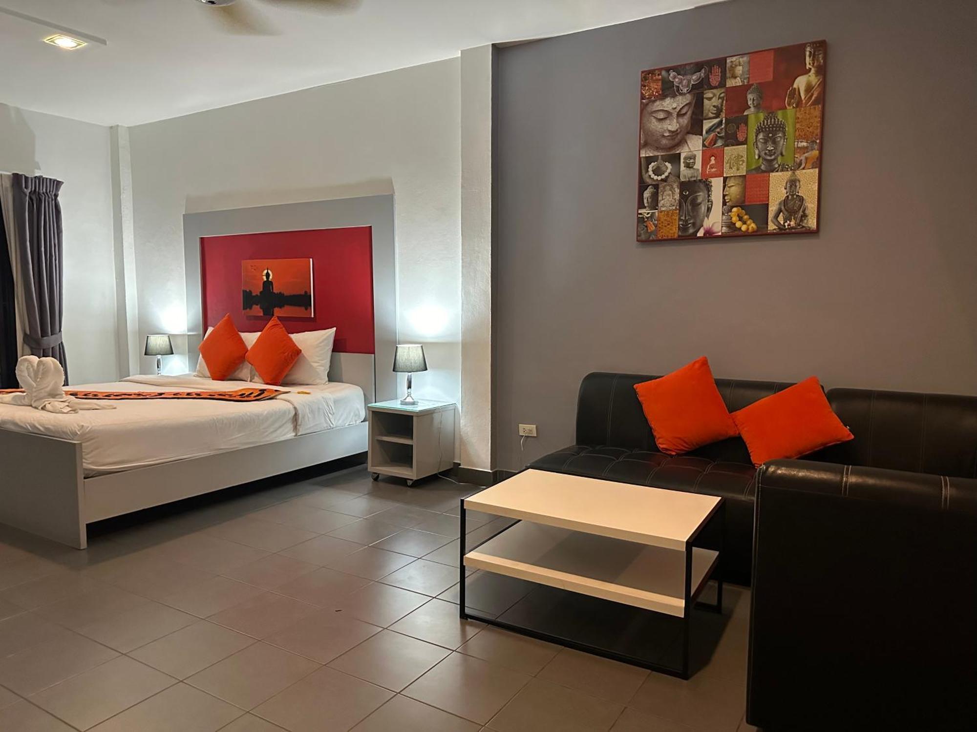 Garden Guest House Pattaya Bagian luar foto